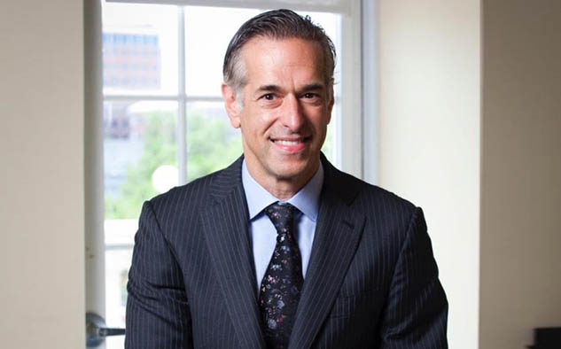 Alan J. Sokol, presidente y director ejecutivo de Hemisphere Media Group, Inc. 
