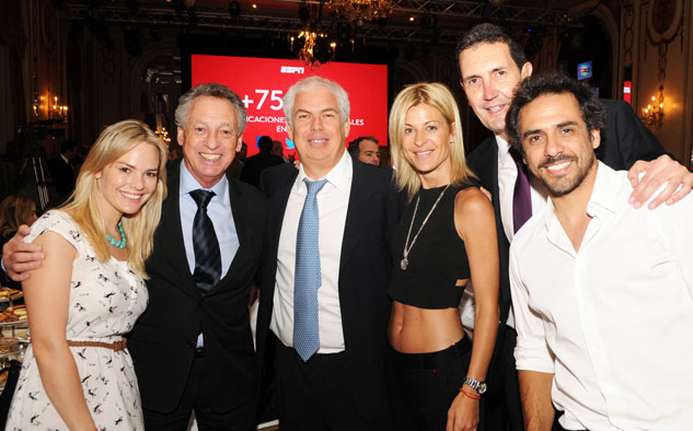 Muni Seligmann (#Redes ESPN), Quique Wolff (Simplemente Fútbol, SportsCenter), Guillermo Tabanera, Eugenia Tobal (Pura Química), Miguel Simon (SportsCenter) y Mariano Zabaleta (Pura Química)