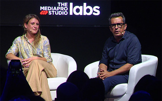 Clara Roquet, cineasta española y Andreu Buenafuente, fundador y director general de El Terrat.
