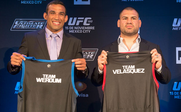 Los dos astros del UFC, Caín Velásquez, y Fabricio Werdum, entrenadores de los equipos en competencia.