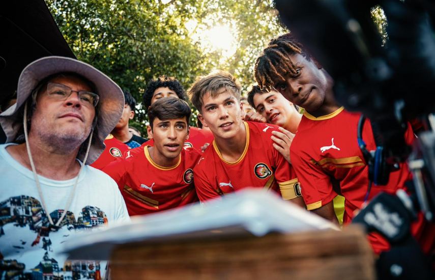Director Sebastián Pivotto y los Halcones