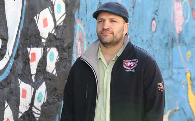 Antonio Brunet de Cromo Clandestino (Chrome Underground).