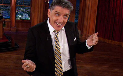 Craig Ferguson conductor de Celebrity Name Game.