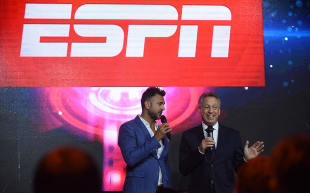 Leo Montero y Quique Wolff, presentadores de la reunión de ESPN.