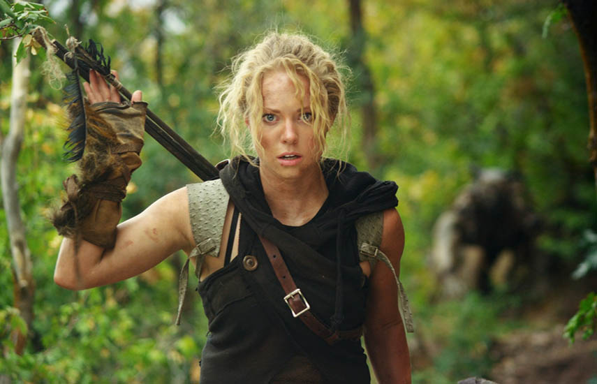 “Sobrevivientes” (Survivors) protagonizada Danielle Chuchran y Kevin Sorbo, son los últimos seres humanos en búsqueda de un nuevo hogar por la galaxia. 