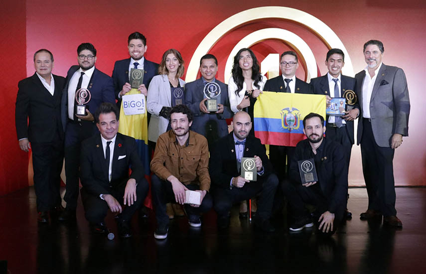 Ganadores y principales ejecutivos de A+E Networks Latin America, tras el cierre de la ceremonia en el City Marriott Reforma Hotel en la Ciudad de México.