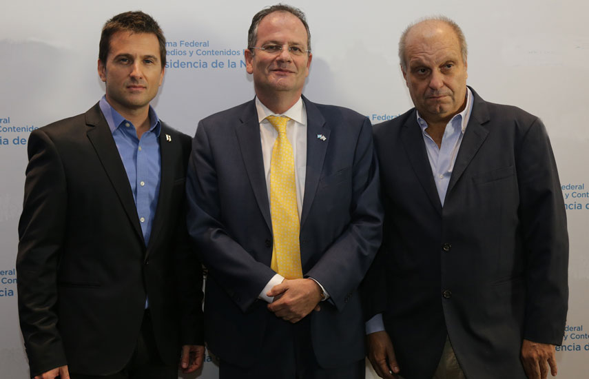 Vicepresidente de Estrategia de Contenido y Producción de History, Miguel Brailovsky, embajador del Estado de Israel en Argentina, Ilan Sztulman, y ministro de Cultura de la República Argentina, Hernán Lombardi.