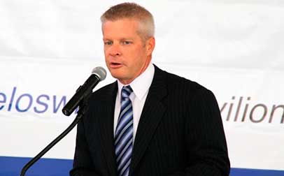 James A. Hyde, CEO de nTELOS Holdings Corp.