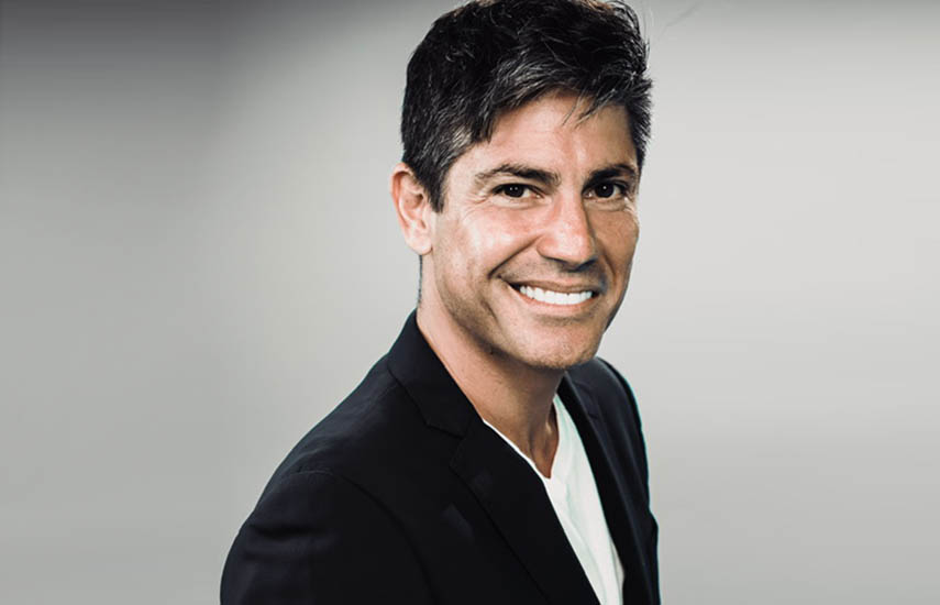 El programa es conducido por el presentador mexicano Alfonso (Poncho) de Anda.