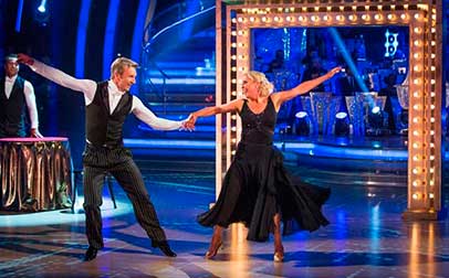 El Strictly Come Dancing, con la presencia de los bailarine Torvill y Dean, fue uno de los momentos más destacados de la noche.