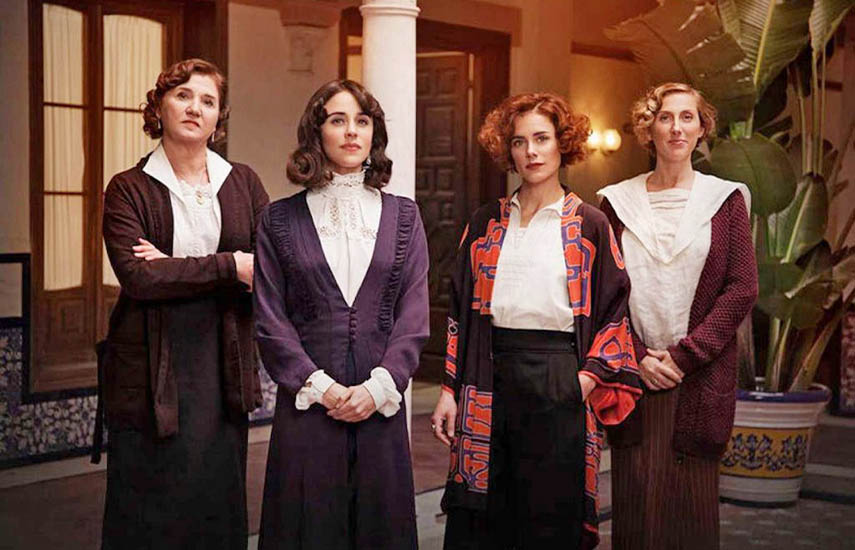 La serie está protagonizada por Macarena García, Patricia Lopez Arnaiz, Ana Wagener y Cecilia Freire.