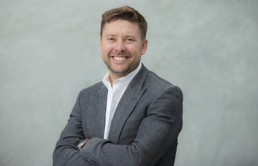 Mike Esola, CEO y co-fundador de Fiction Riot, 