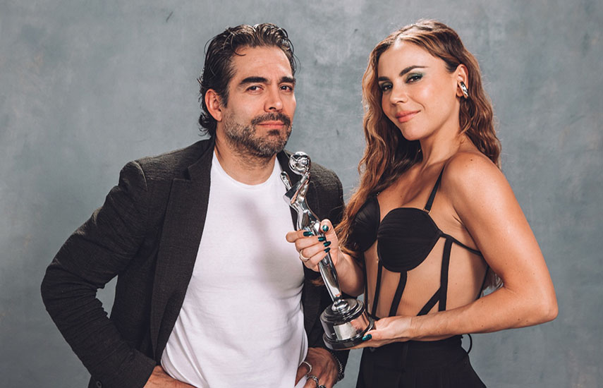 Omar Chaparro y Carolina Gaitán estarán presentando junto a Paz Vega la gala de entrega de los premios.