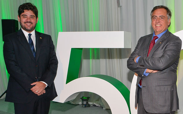 Raphael Correa Netto y Ricardo Scalamandré, anfitriones del desayuno de Globo: No miramos los 50 años que pasaron sino los que vienen.