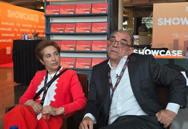 Maria-Jesús Pérez, directora comercial internacional, y Rodolfo Domínguez, director comercial de RTVE.